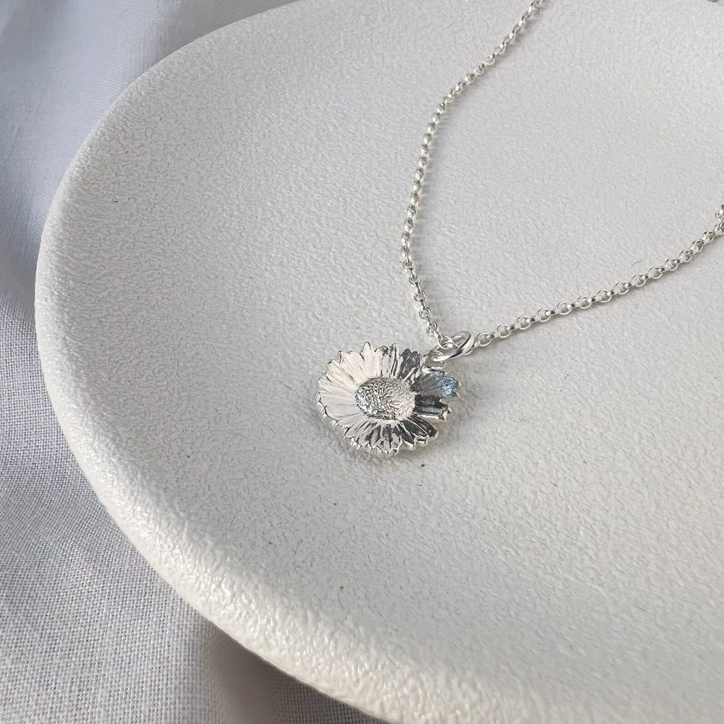 Daisy Pendant in Sterling Silver Large