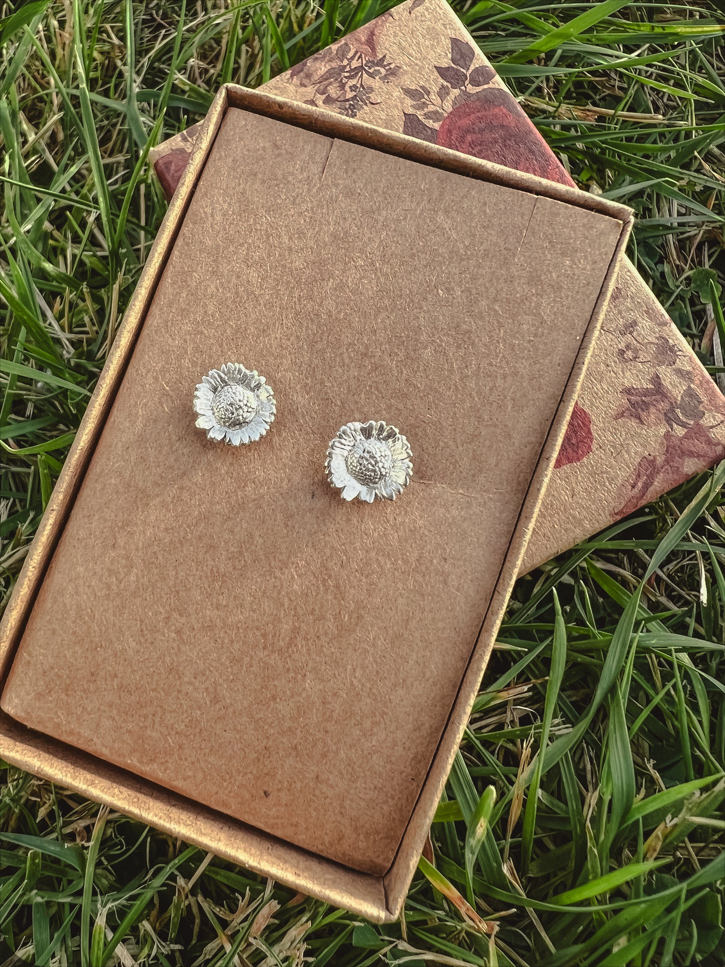 Small Daisy Stud Earrings in Sterling Silver